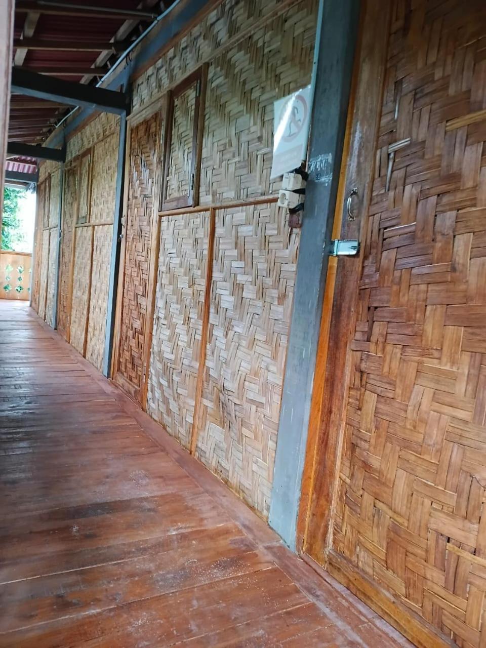 Rumah Nalu Surf Camp Krui Zimmer foto